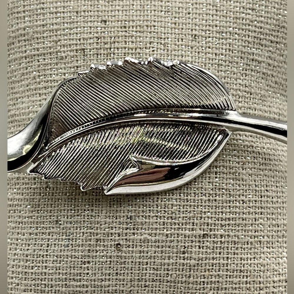 Signed Vintage Danecraft Sterling Silver Textured‎ Detailed Leaf Brooch Pin